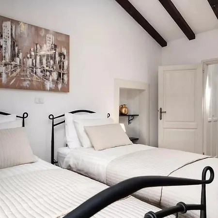 Garibaldi Holiday home *