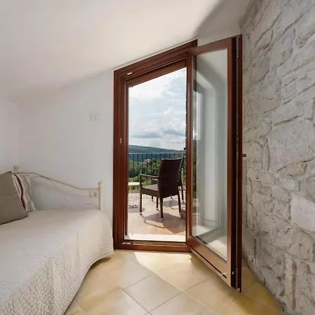 Garibaldi Holiday home