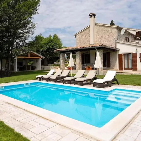 Garibaldi Holiday home Buzet