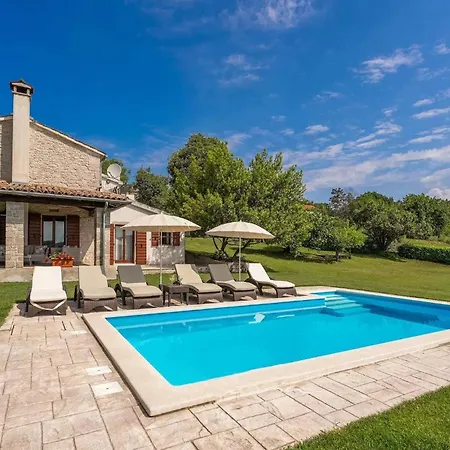 Holiday home Garibaldi